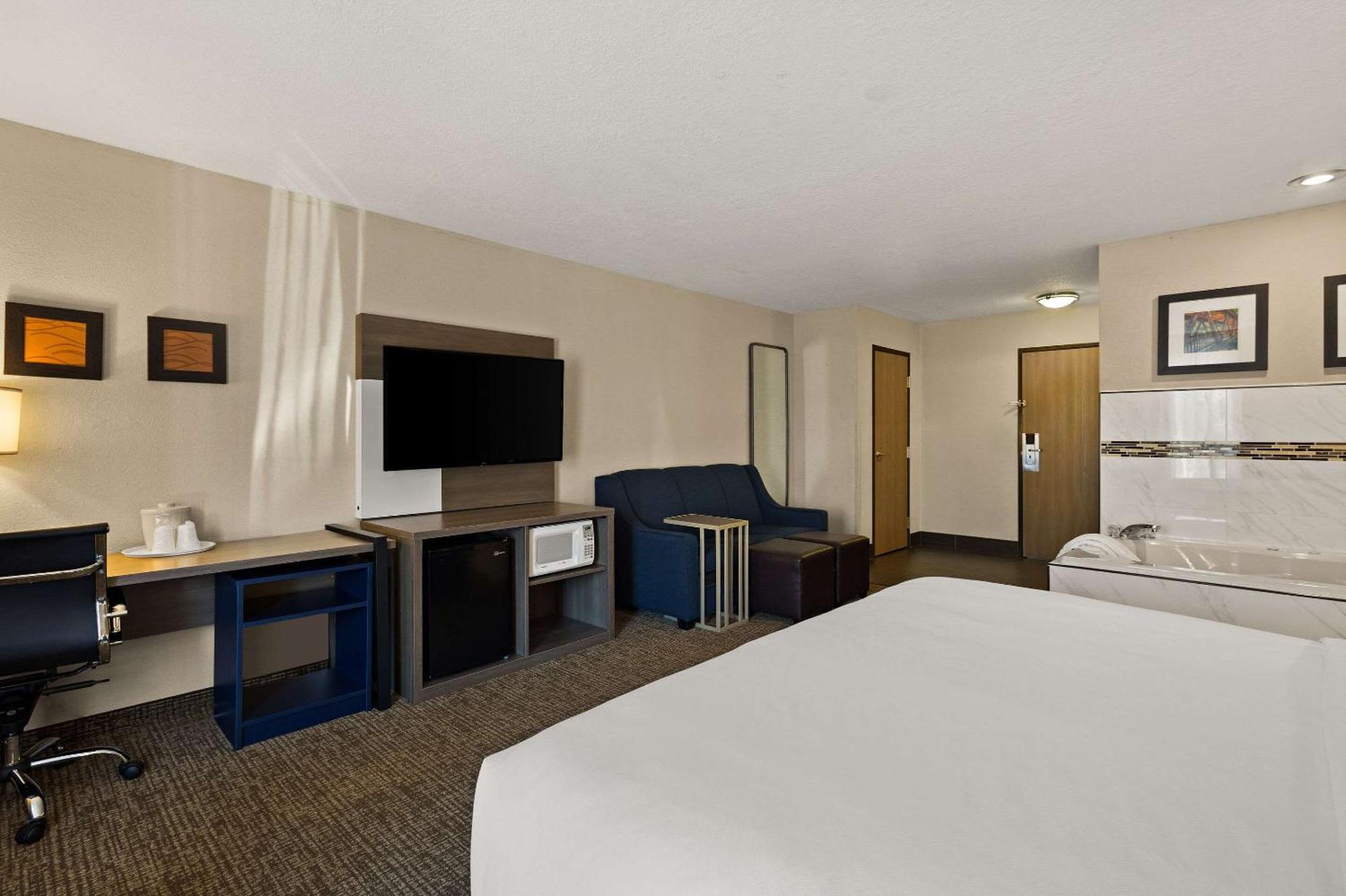 Comfort Inn Huntington Near University Exterior foto